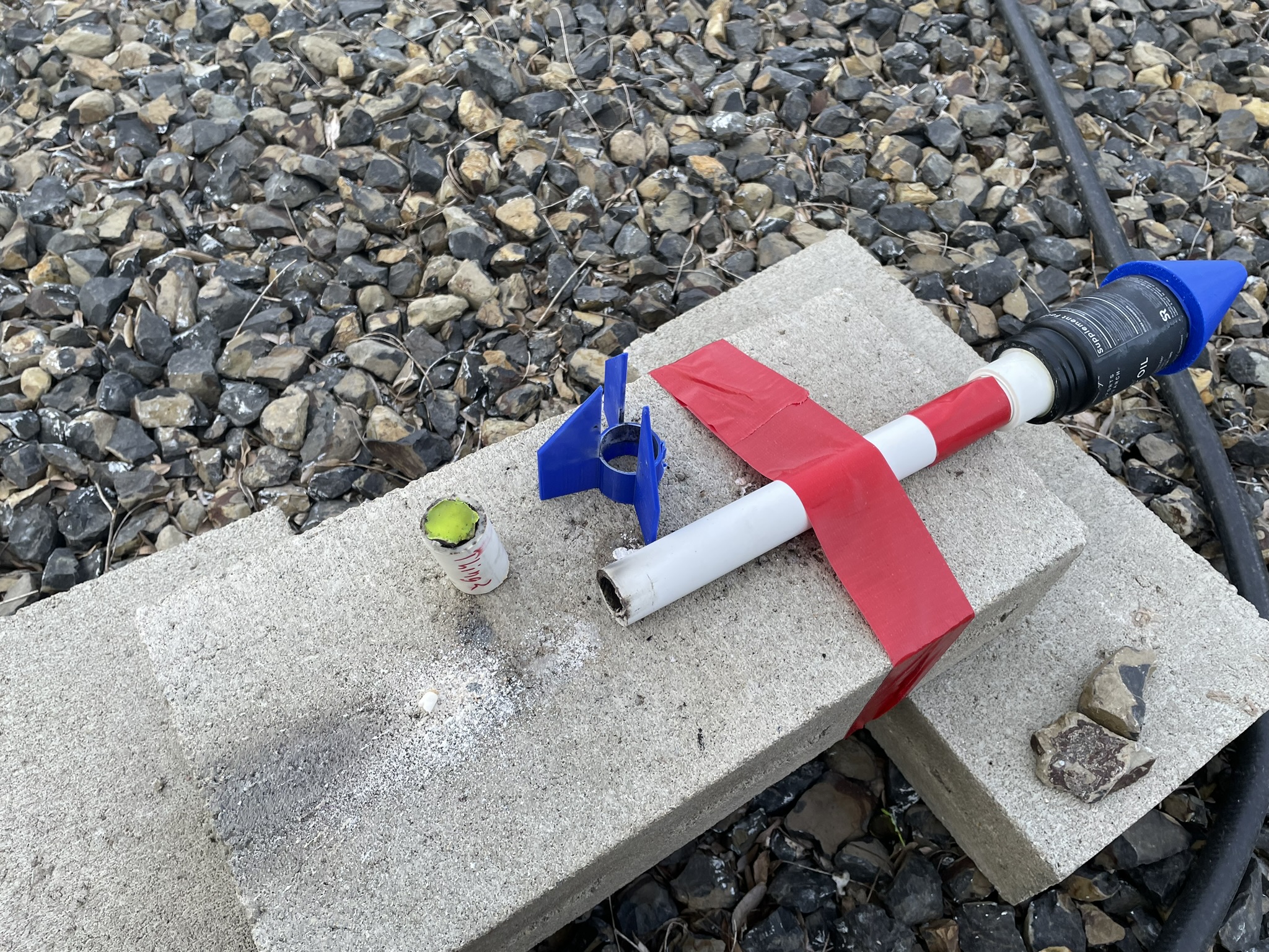 Sugar rocket engine testing setup